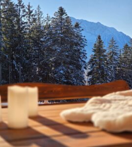 große Terrasse Tischtennis für große Gruppen Familien Firmen