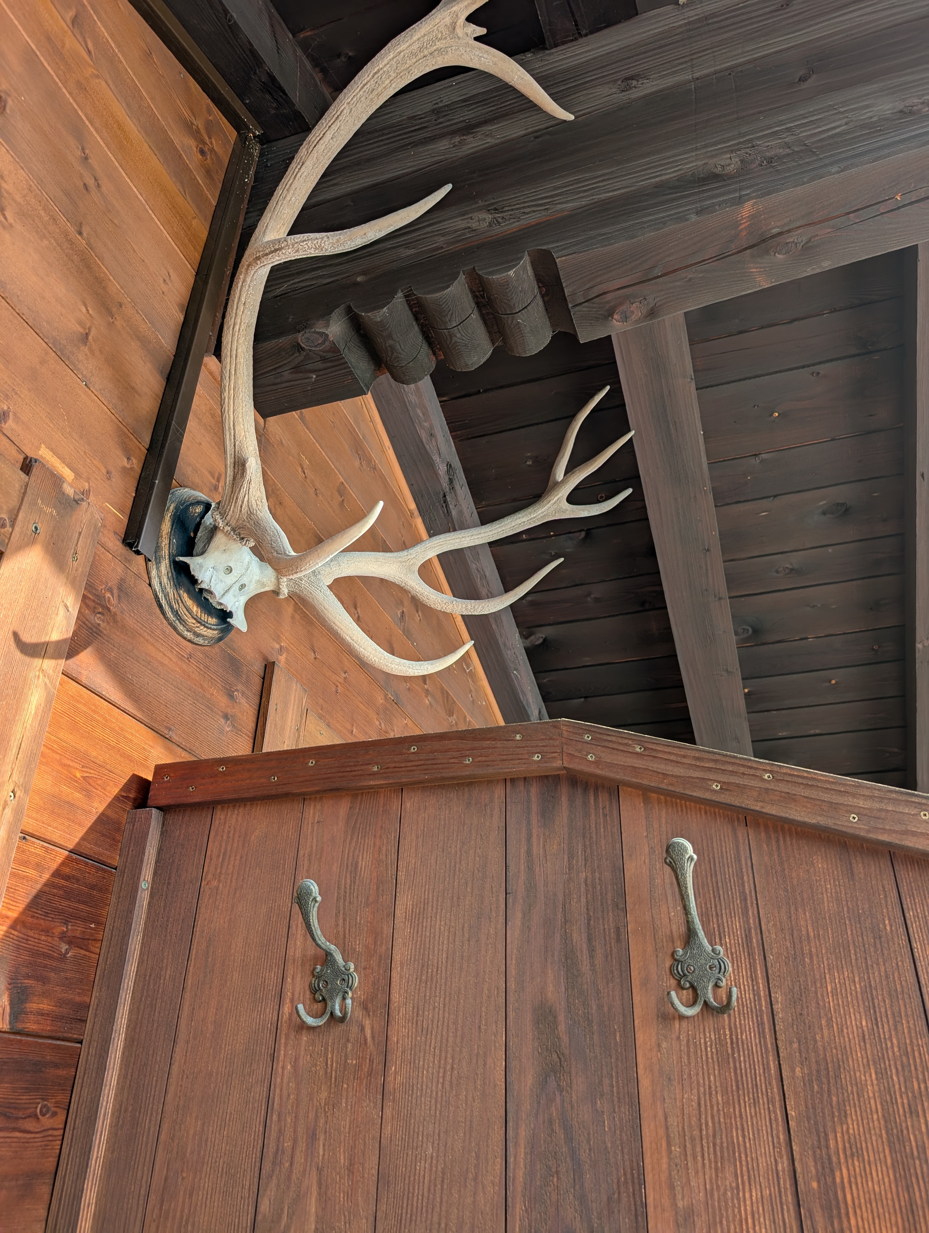 großzügiger Balkon Alm Ferienhaus Berchtesgaden Obersalzberg
