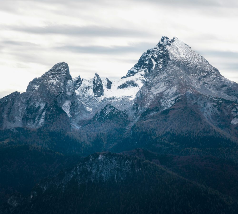 daniel-sessler-MR8I-lWVsh4-unsplash